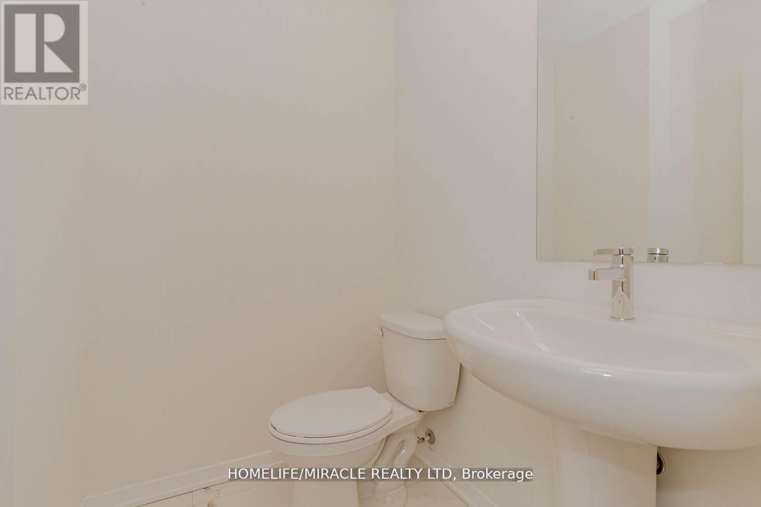 11 Honeycrisp Crescent — photo 18