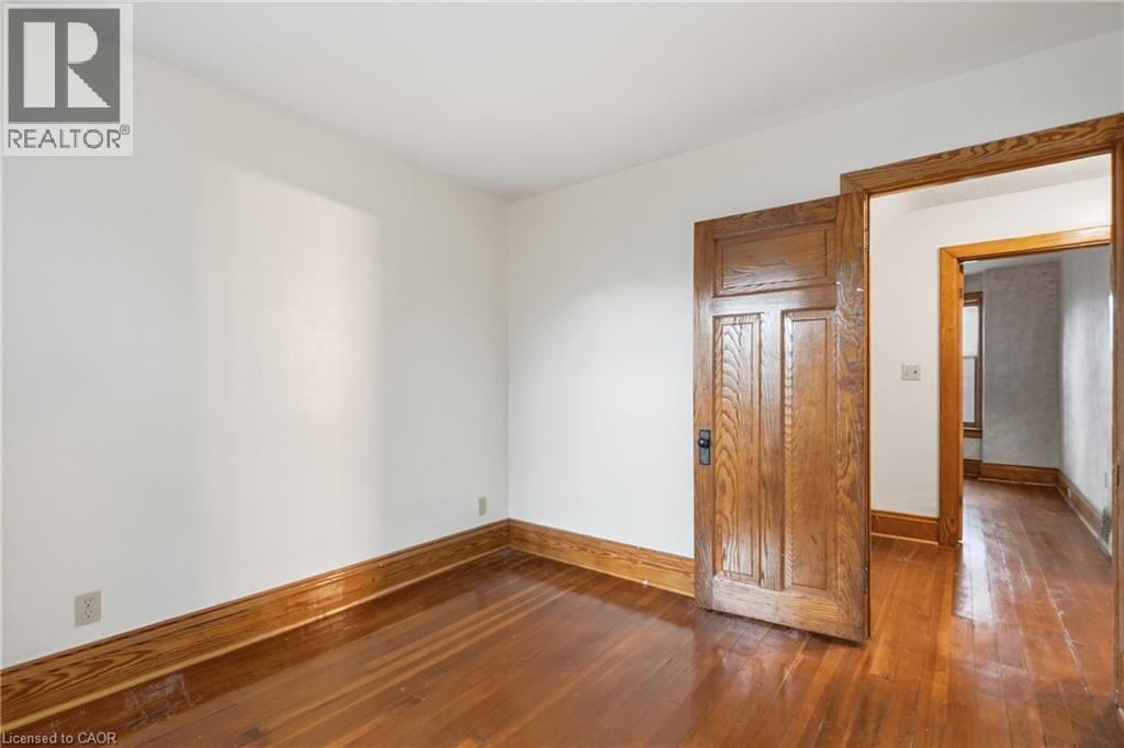 58 Connaught Avenue South — photo 27