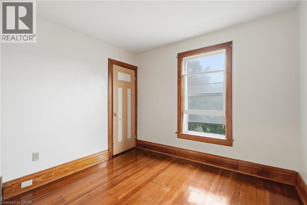 58 Connaught Avenue South — photo 28