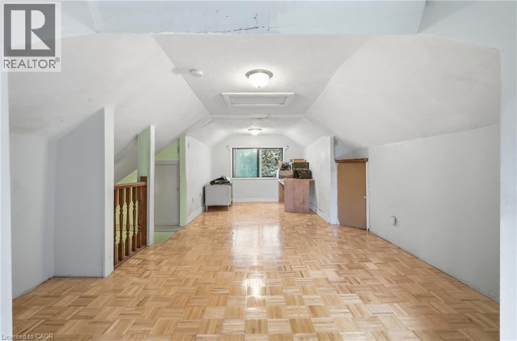 58 Connaught Avenue South — photo 35