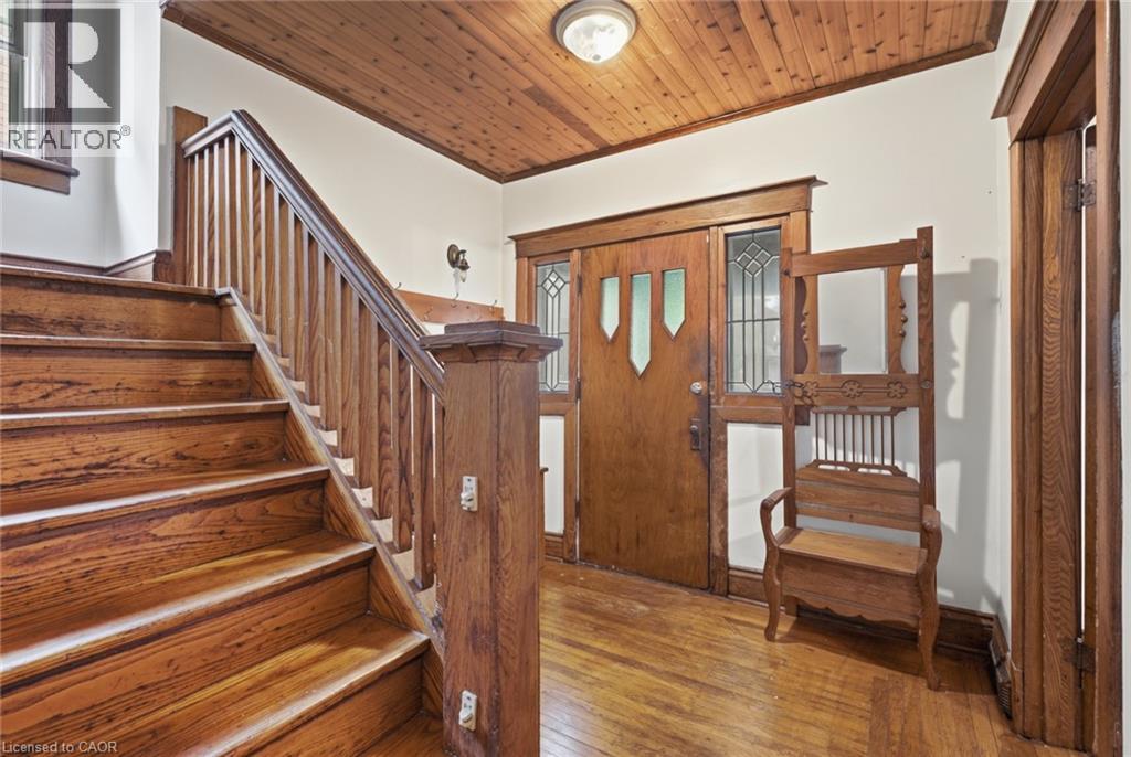 58 CONNAUGHT Avenue S, Hamilton — photo 4