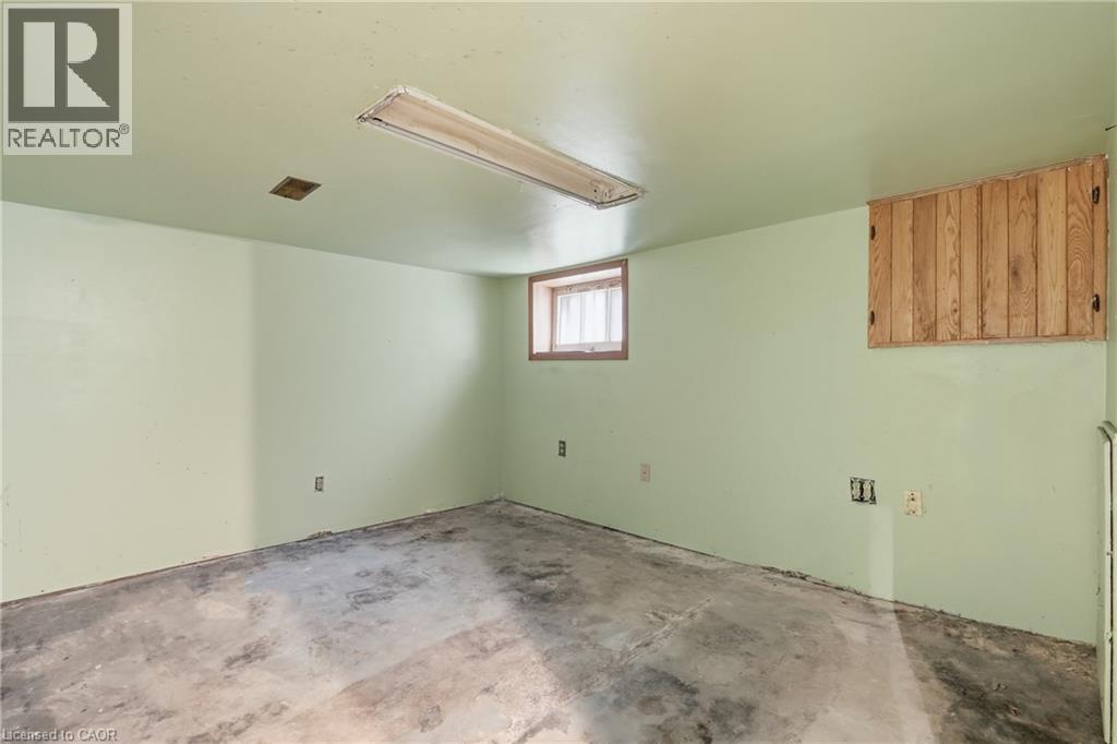 58 CONNAUGHT Avenue S - 41