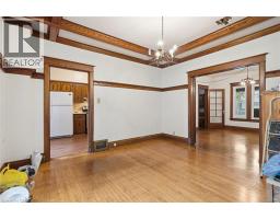 Foyer - 58 Connaught Avenue S, Hamilton, ON L8M3C5 Photo 12