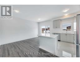 11 Evergreen Terrace, Barrie, ON L9J0M6 Photo 8
