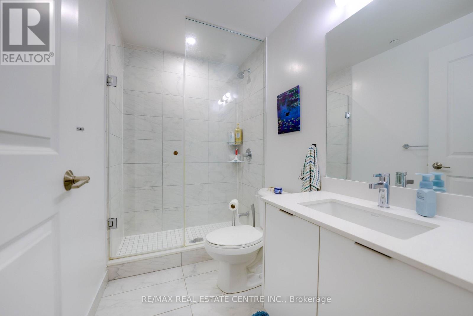 202 Burnhamthorpe Road East — photo 19