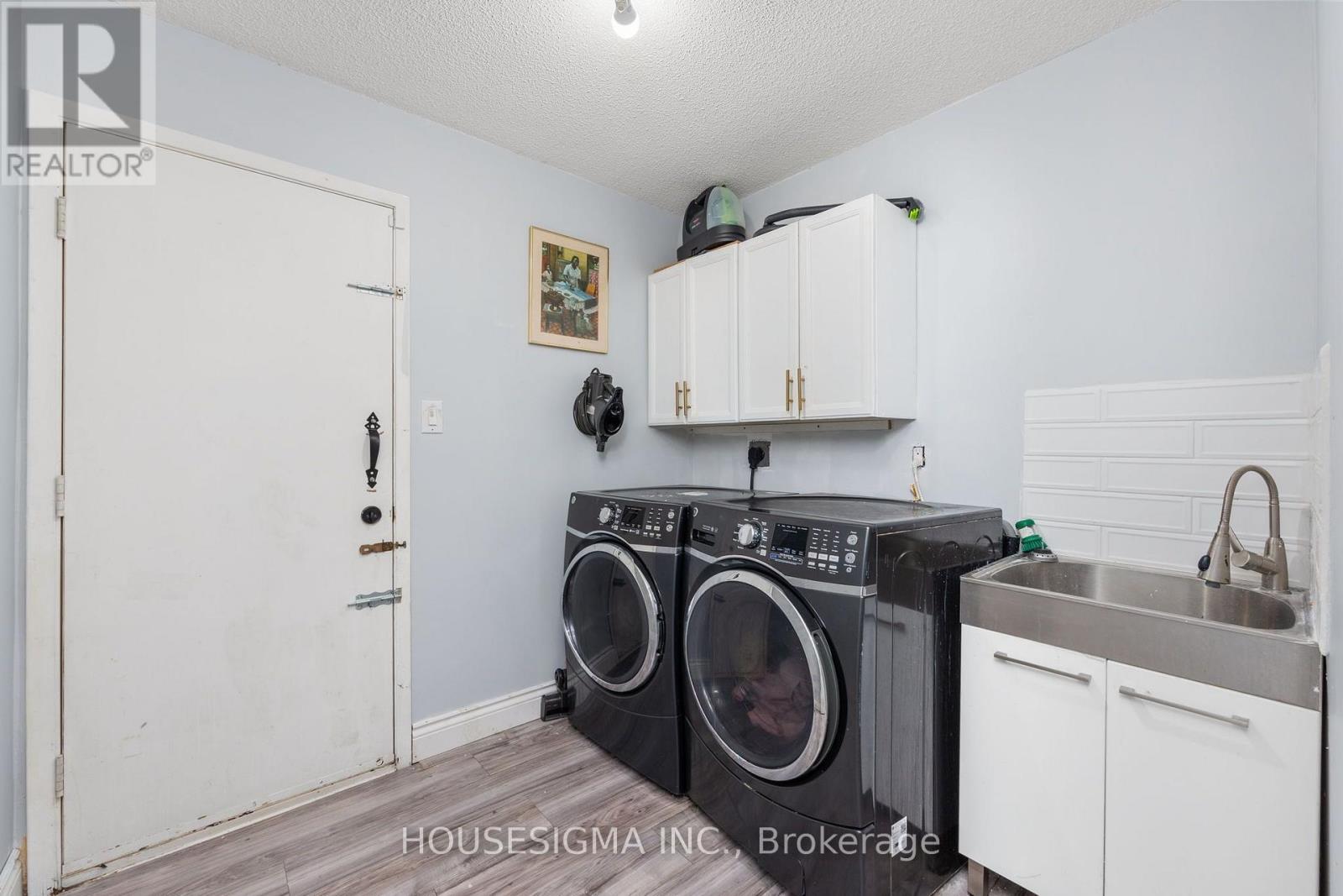32 Ballycastle Crescent, Brampton, ON photo 20