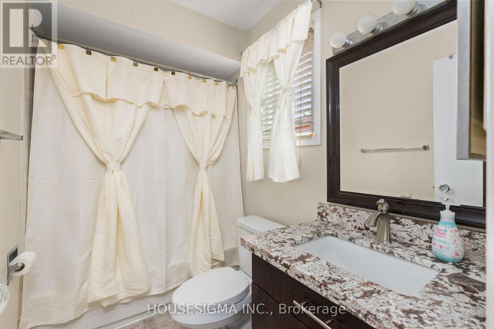 32 Ballycastle Crescent, Brampton, ON photo 33