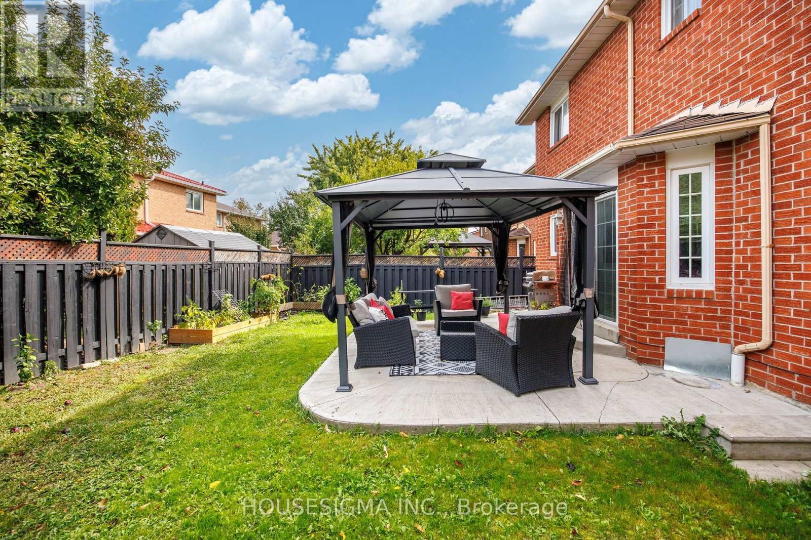 32 Ballycastle Crescent, Brampton, ON photo 36