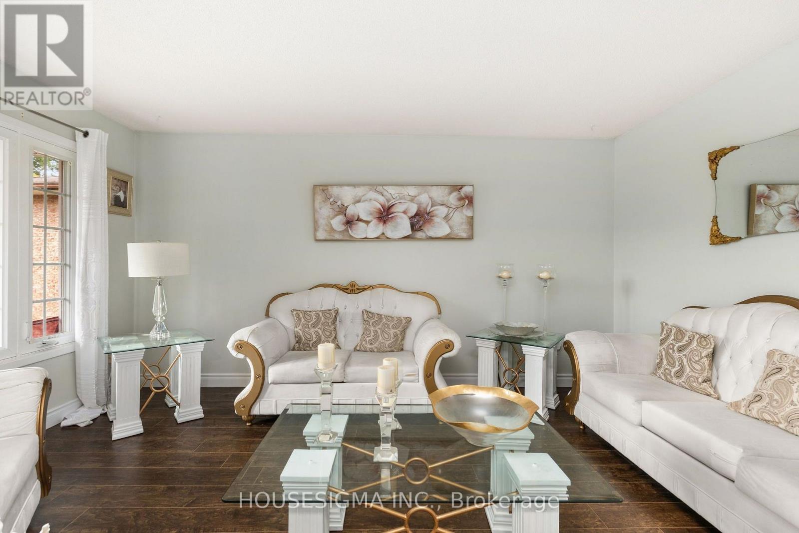 32 Ballycastle Crescent, Brampton, ON photo 6