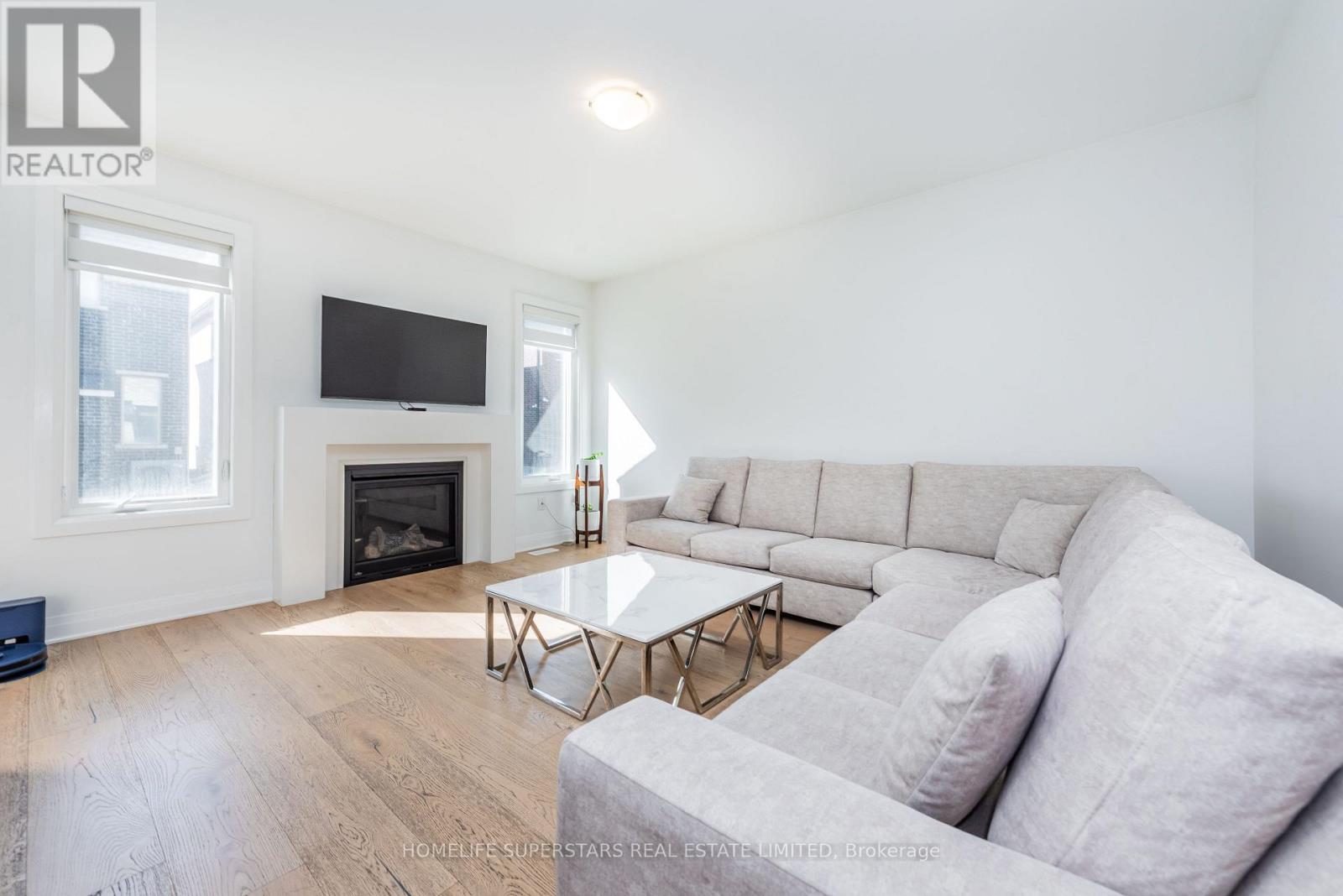 1248 Ferguson Drive — photo 15