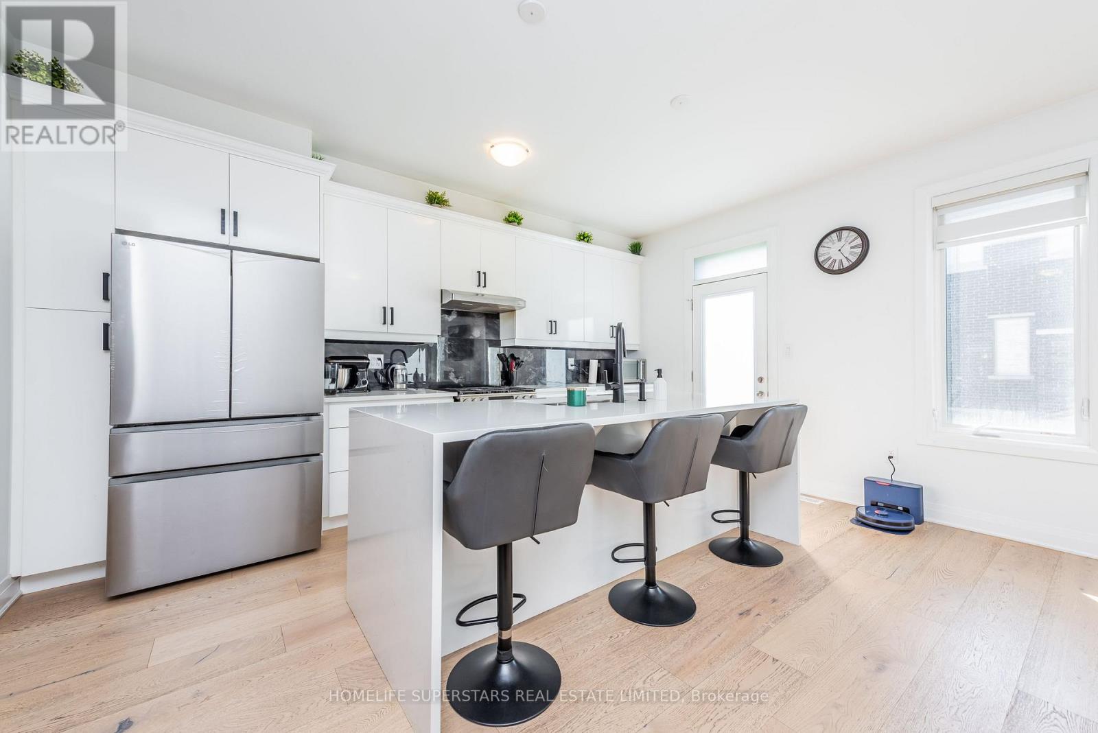 1248 Ferguson Drive — photo 19