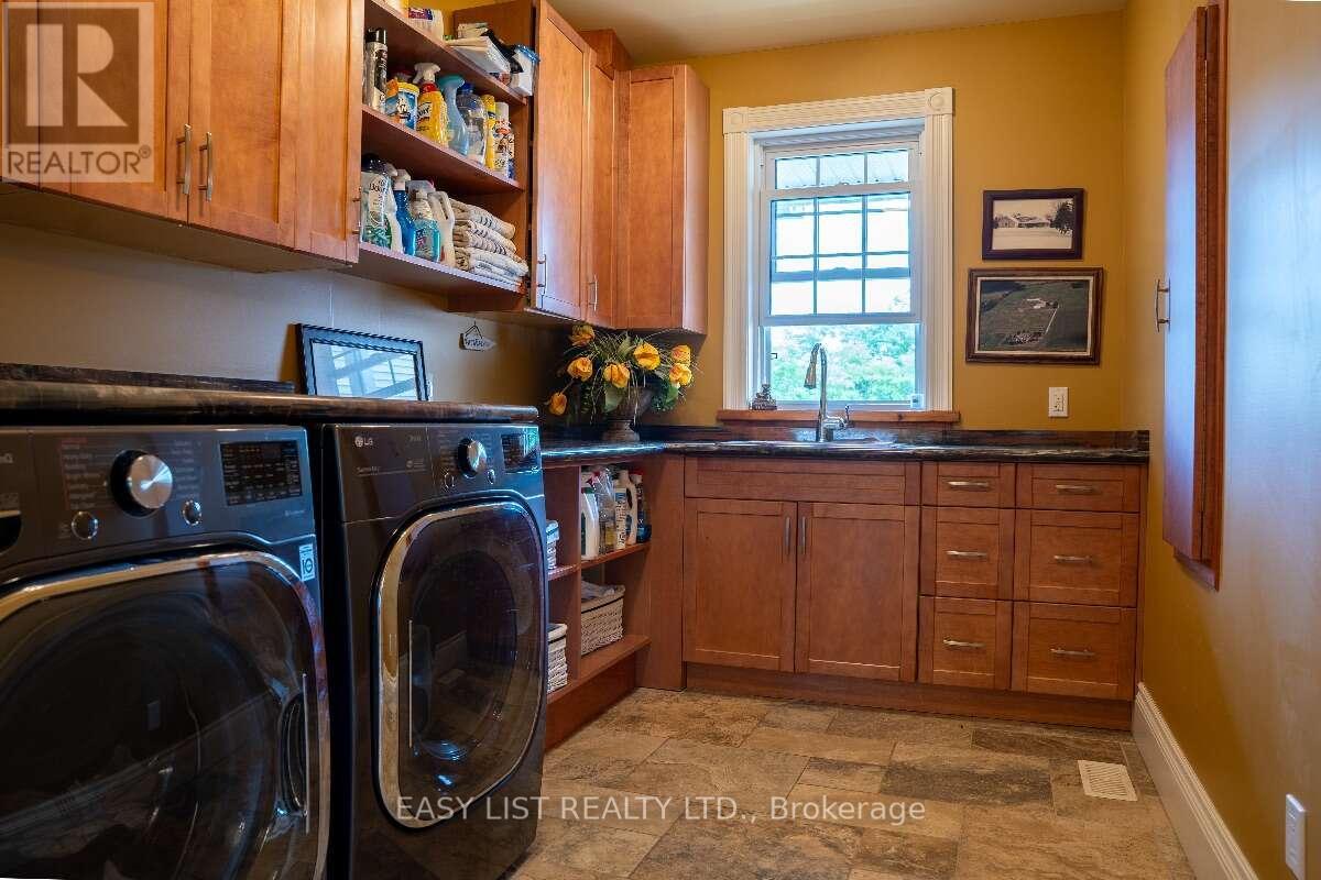 1313 Queens Bush Road, Wellesley, ON photo 13