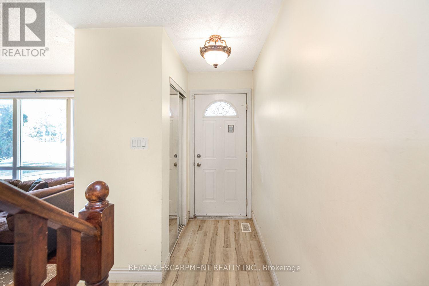 #5 2700 BARTON STREET E - 4
