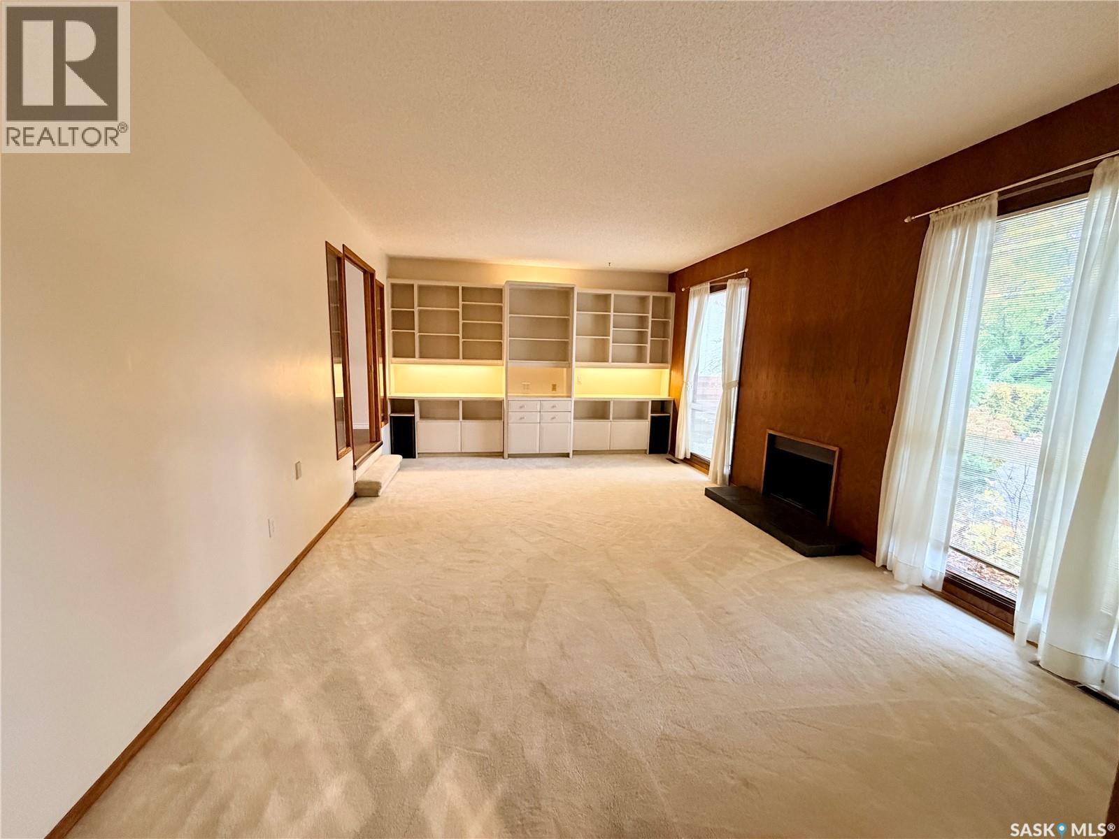 2173 Douglas AVENUE - 3