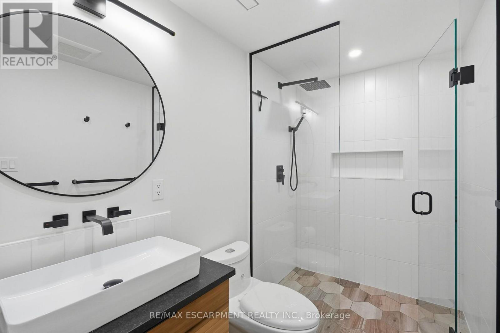 42 Kildonan Crescent — photo 33