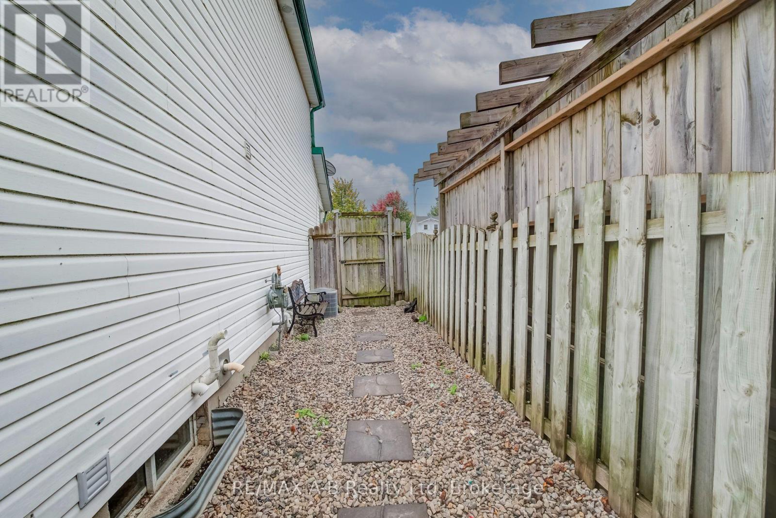 78 HOSTETLER ROAD - 42