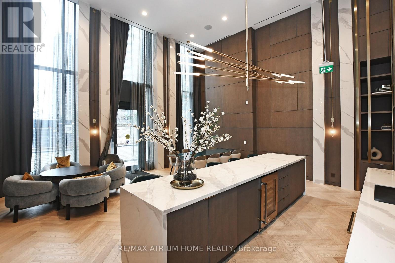 #2204 15 HOLMES AVENUE - 23