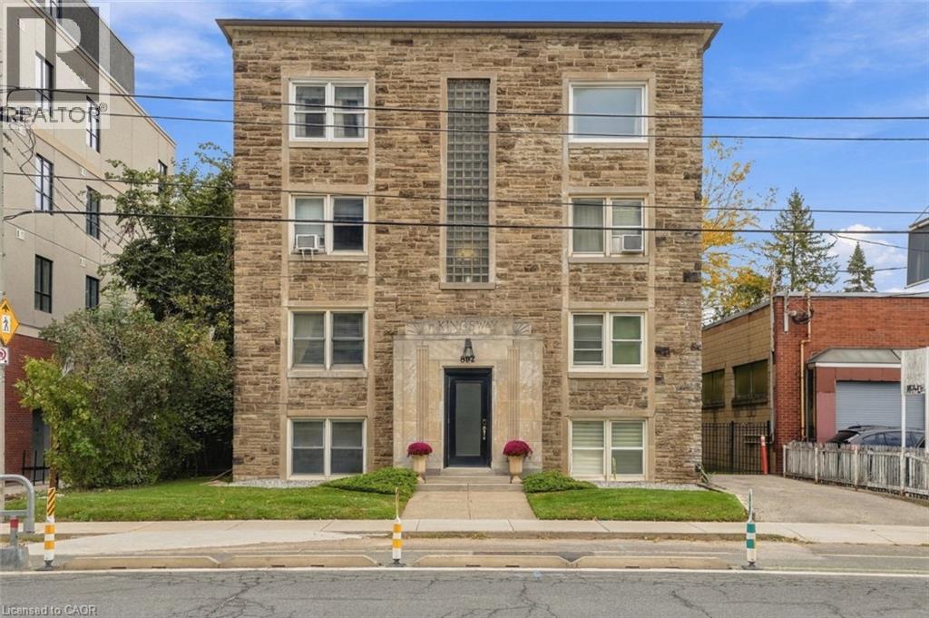 #2 802 KING Street W - 2