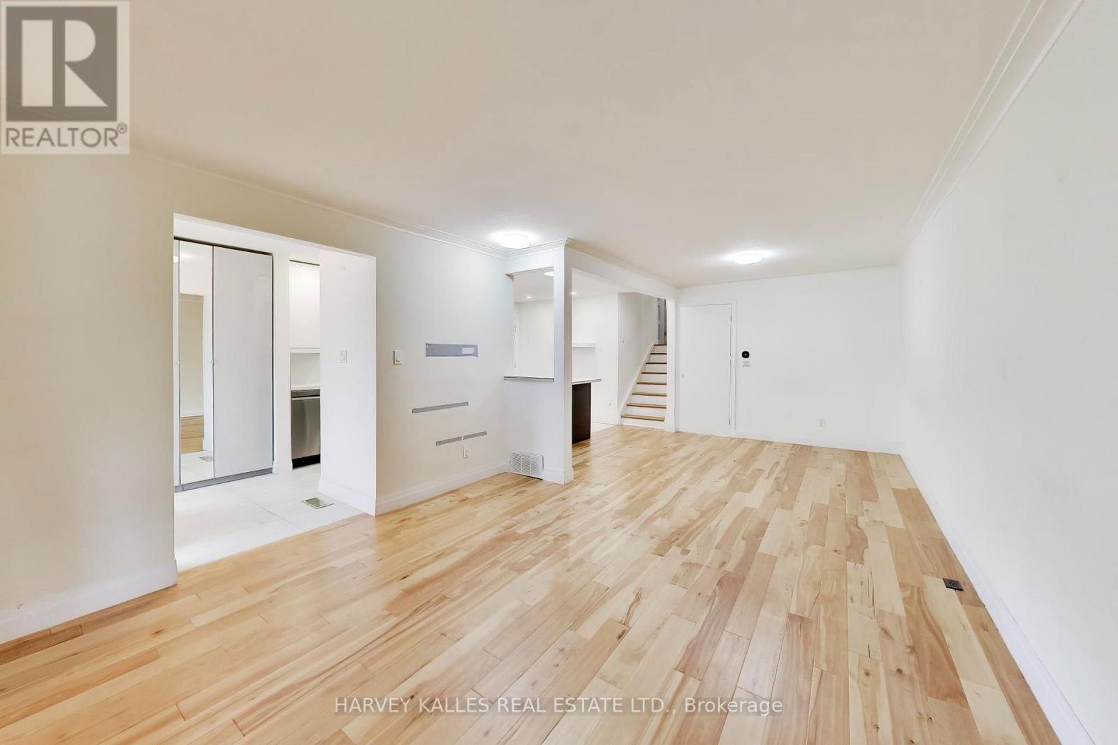 80 Sherwood Forest Drive, Markham, ON photo 5
