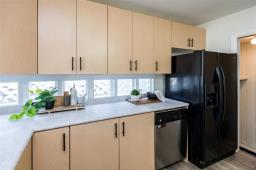 321 Kilbride Avenue, Winnipeg, MB R2V1A4 Photo 14