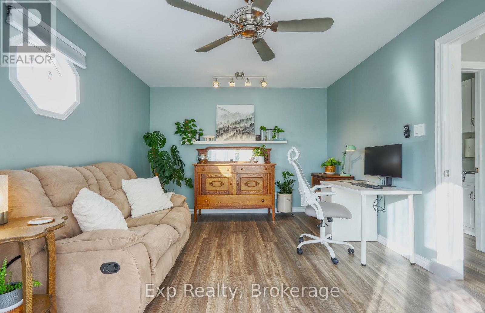 247 LAKESHORE DRIVE - 14