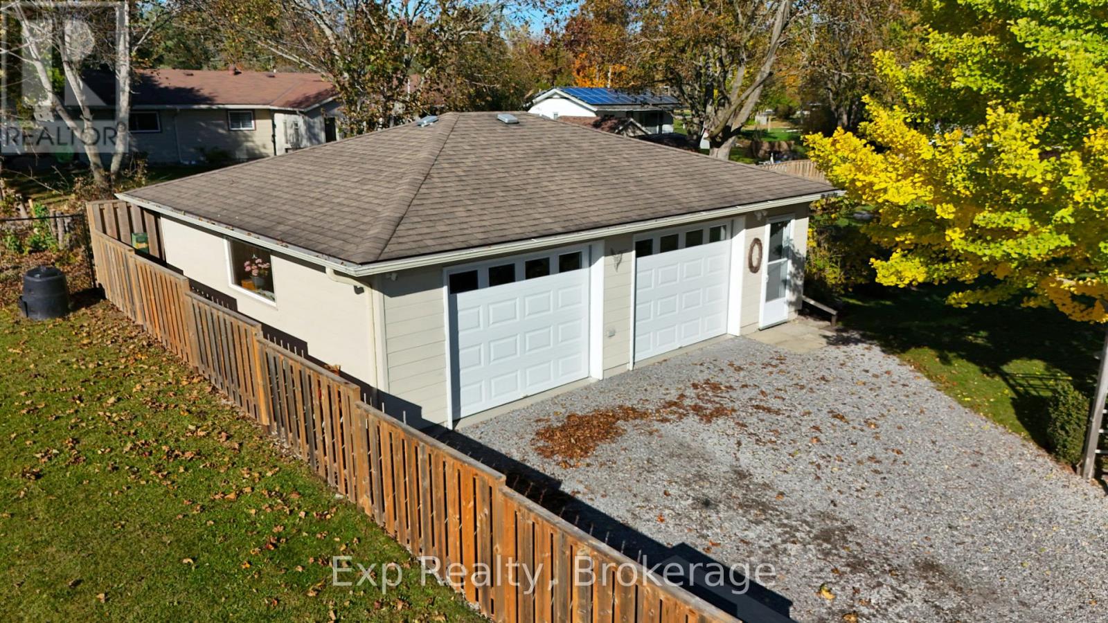 247 Lakeshore Drive, Kawartha Lakes, ON photo 3