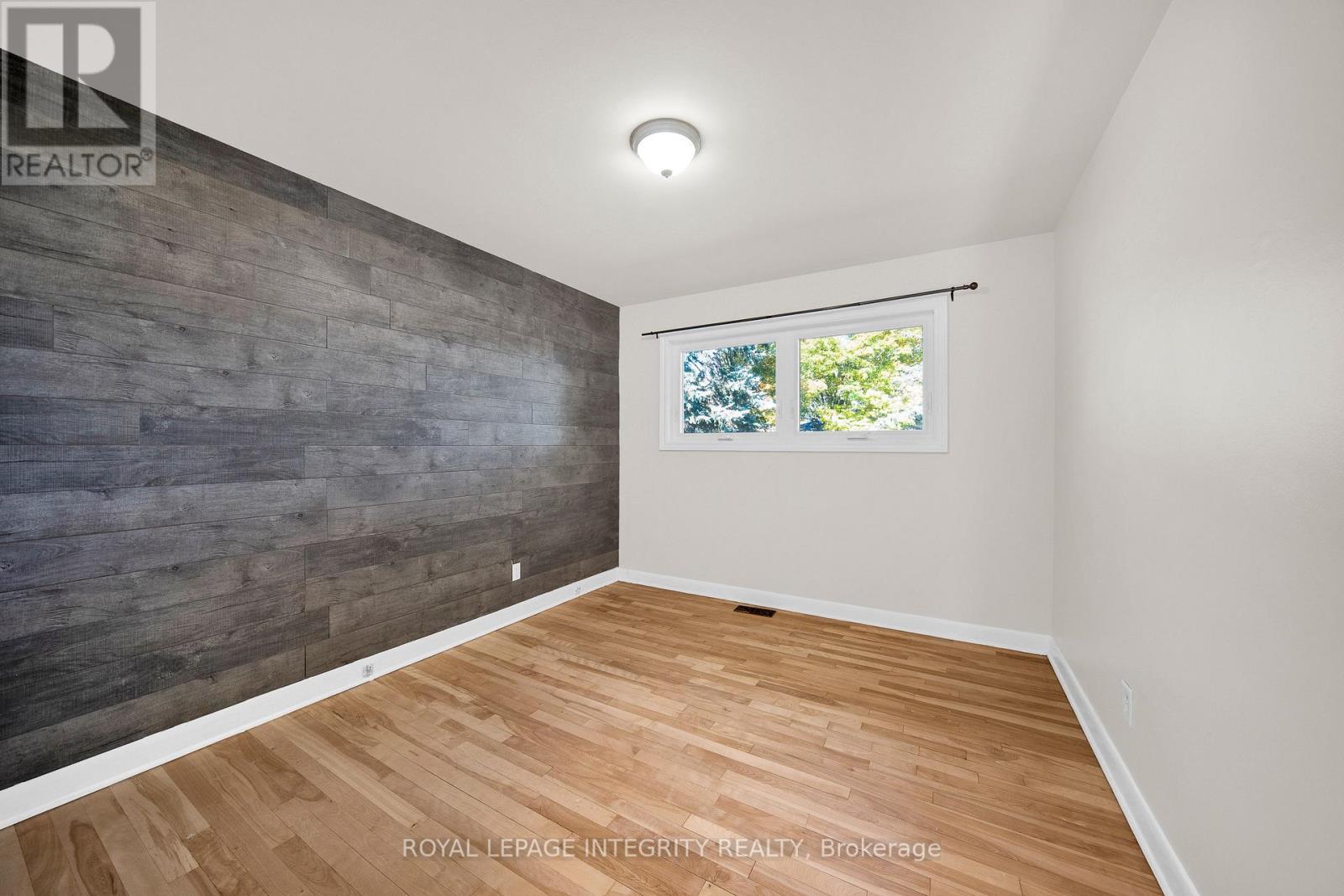 2408 Drury Lane — photo 18