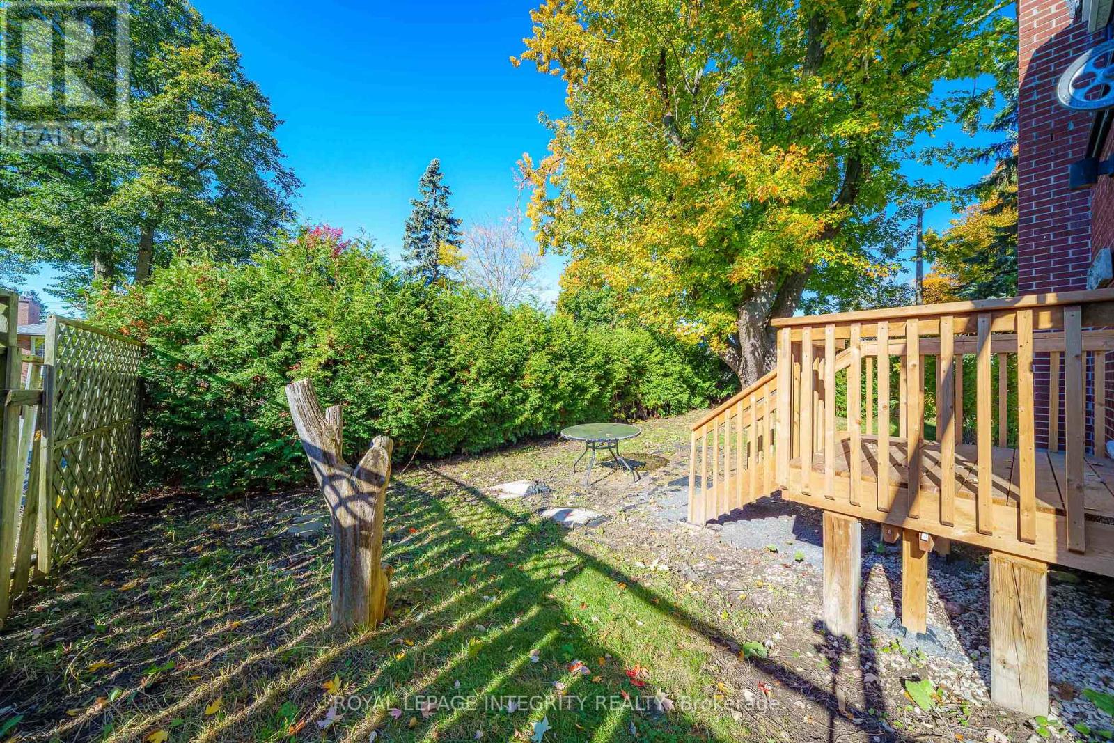 2408 Drury Lane — photo 25