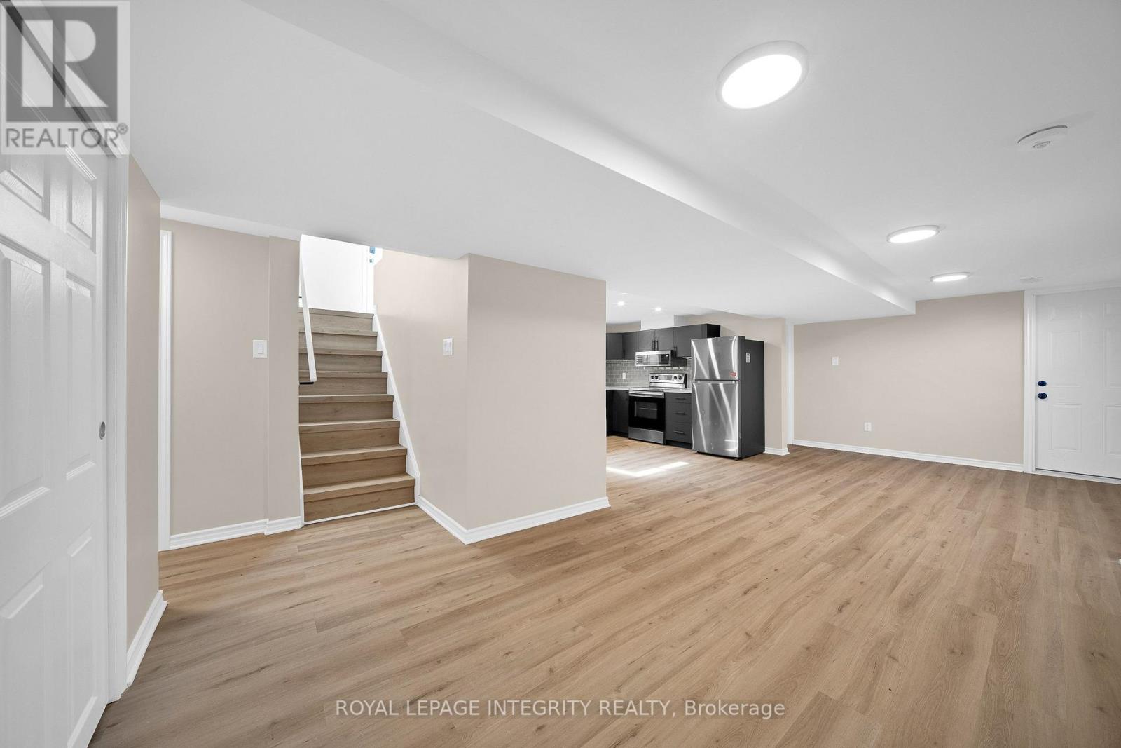 2408 Drury Lane — photo 33