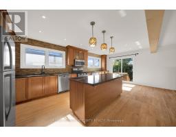 2408 Drury Lane, Ottawa, ON K2C1G5 Photo 12