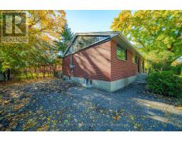 2408 Drury Lane, Ottawa, ON K2C1G5 Photo 27