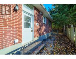 2408 Drury Lane, Ottawa, ON K2C1G5 Photo 30