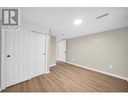 2408 Drury Lane, Ottawa, ON K2C1G5 Photo 43