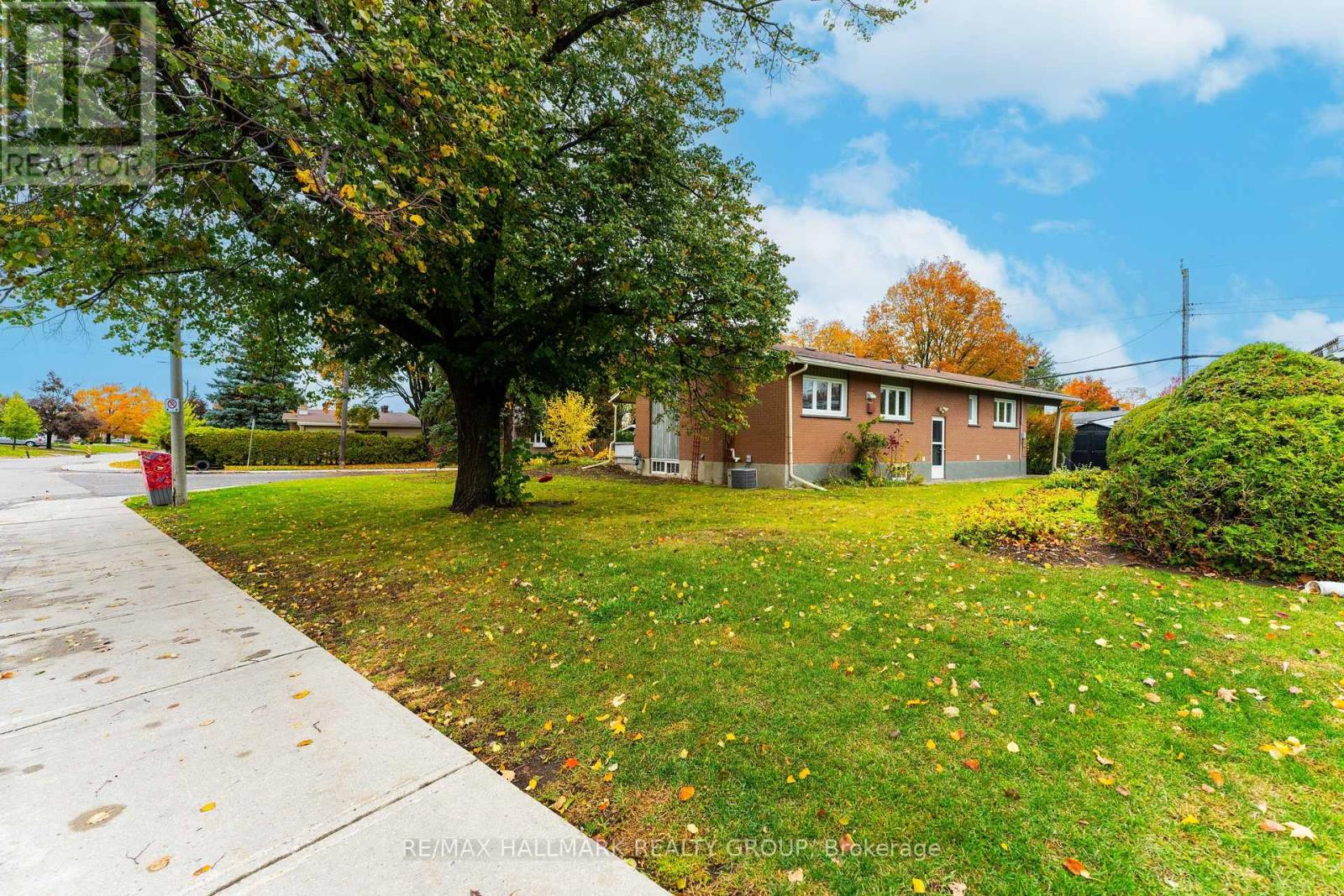926 Elsett Drive — photo 35