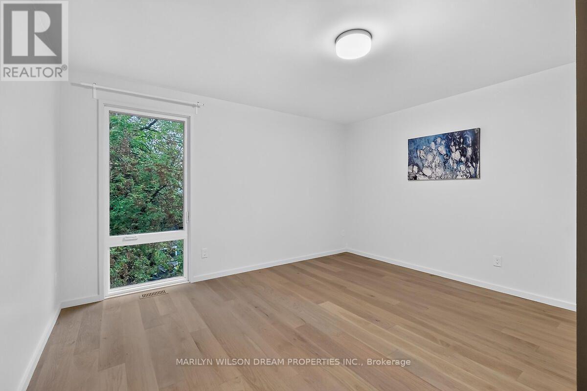 43 Stirling Avenue — photo 20
