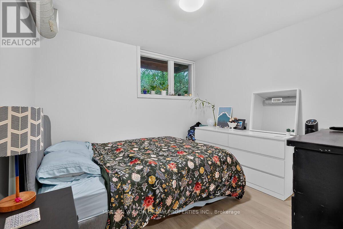 43 Stirling Avenue — photo 45