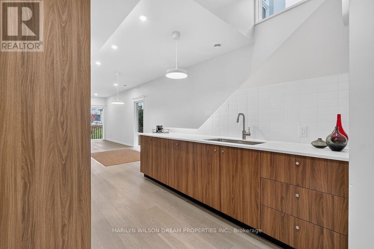 43 STIRLING AVENUE - 6