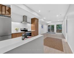 Kitchen - 43 Stirling Avenue, Ottawa, ON K1Y1P7 Photo 7