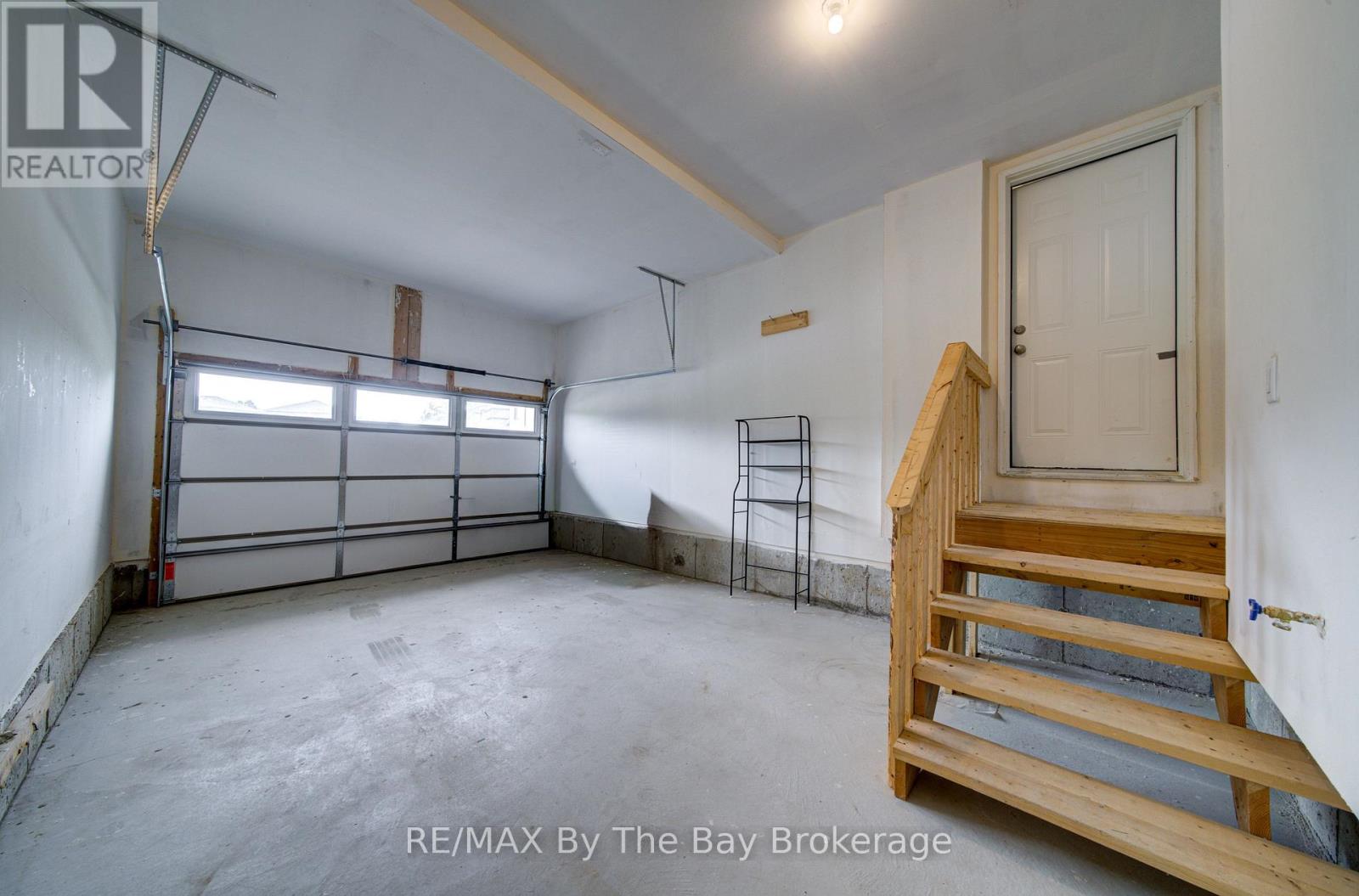 73 Federica Crescent — photo 43