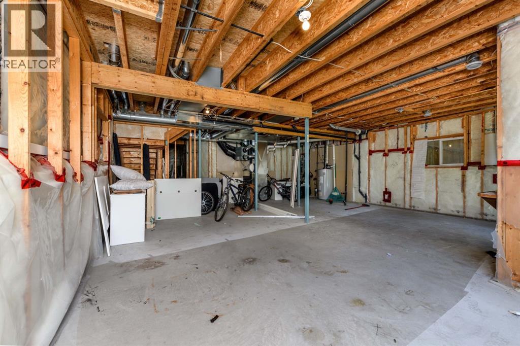 1536 93 Street SW photo 31