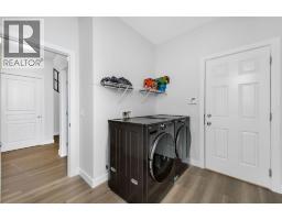Bedroom - 1536 93 Street Sw, Calgary, AB T3H0G8 Photo 10