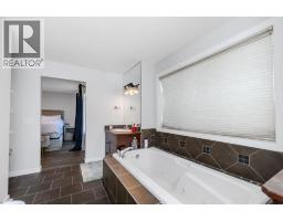 1536 93 Street Sw, Calgary, AB T3H0G8 Photo 22