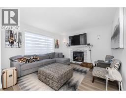 4pc Bathroom - 1536 93 Street Sw, Calgary, AB T3H0G8 Photo 7