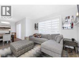 5pc Bathroom - 1536 93 Street Sw, Calgary, AB T3H0G8 Photo 8