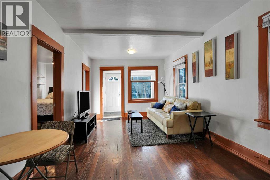 1611 2A Street NW photo 11