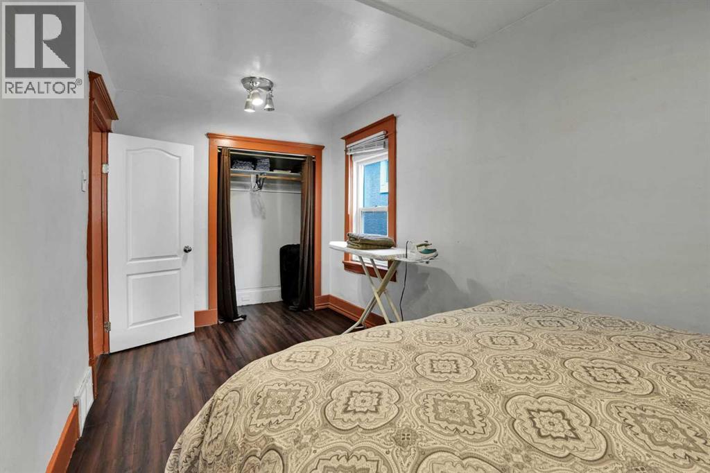 1611 2A Street NW photo 14