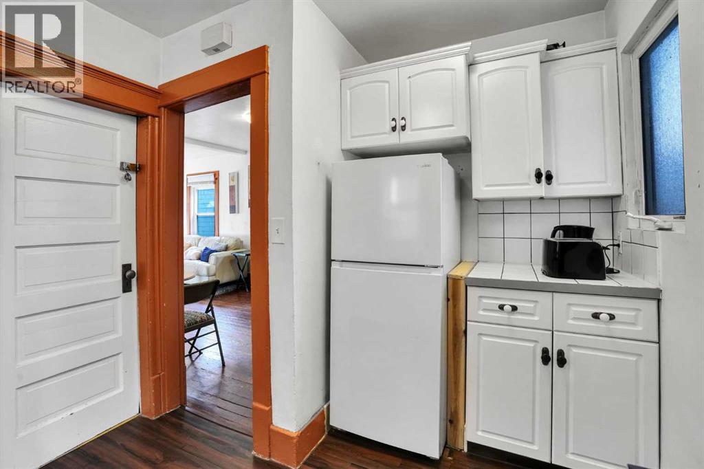 1611 2A Street NW photo 20