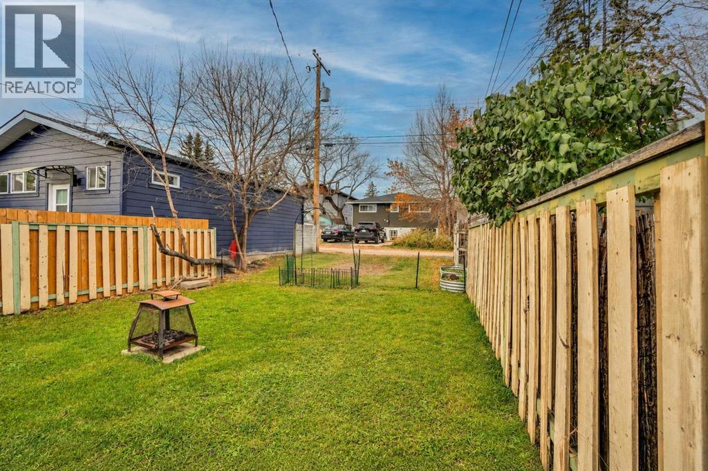 1611 2A Street NW photo 27