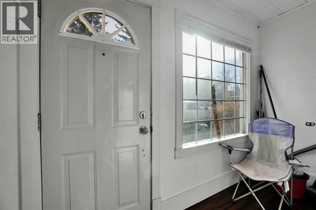 1611 2A Street NW photo 3