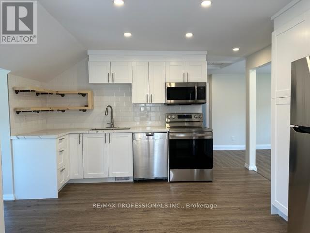 1- 213 Pine Street, Whitby, ON photo 10